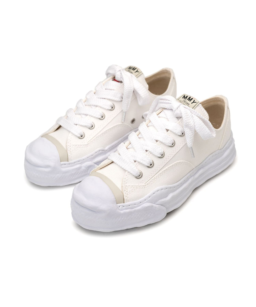 "Aeson Low Top" Sneaker