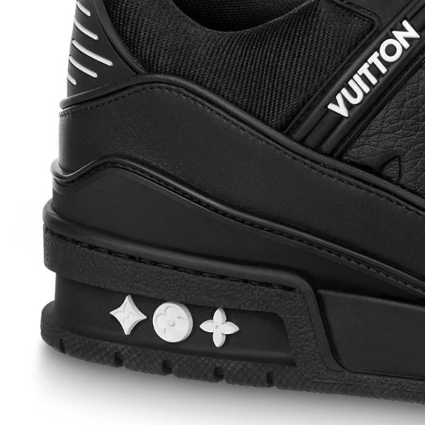 "VL All Black" Trainer